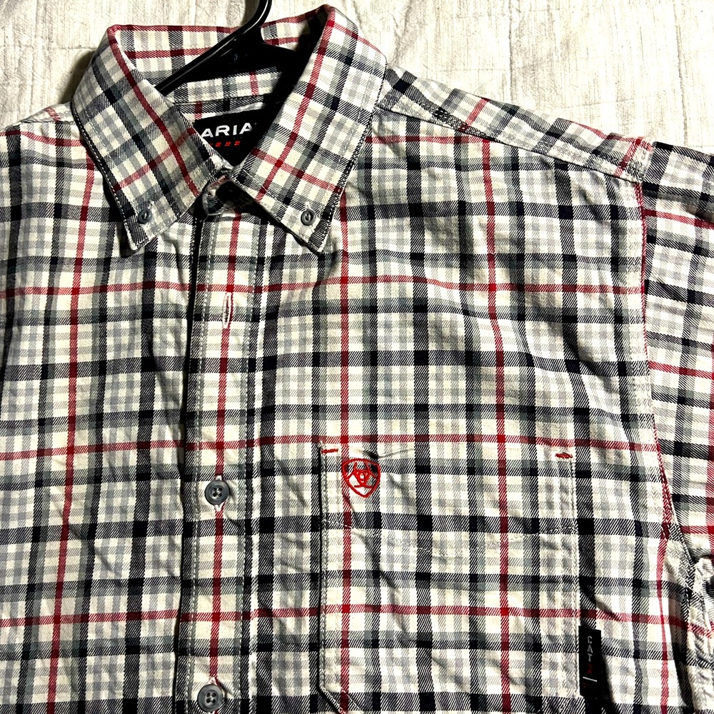Mens AriatFR button up shirt
